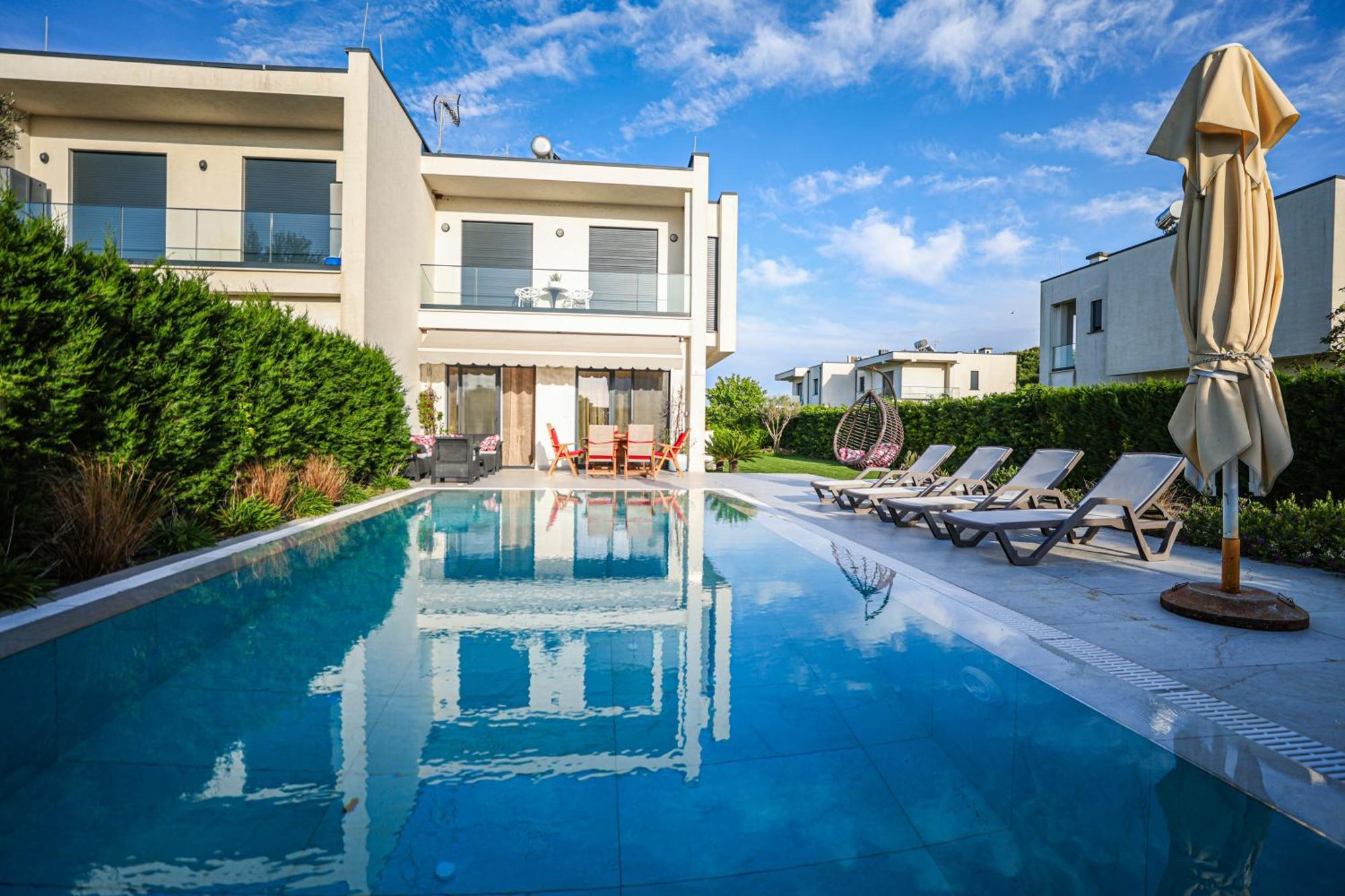 Vila 29 Valamar ドゥラス エクステリア 写真