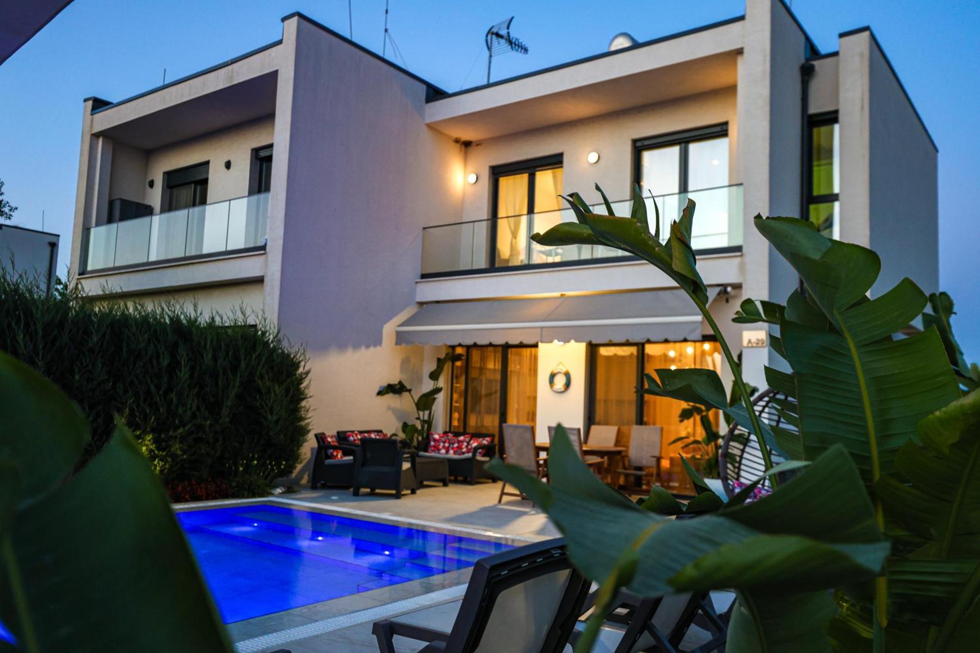 Vila 29 Valamar ドゥラス エクステリア 写真